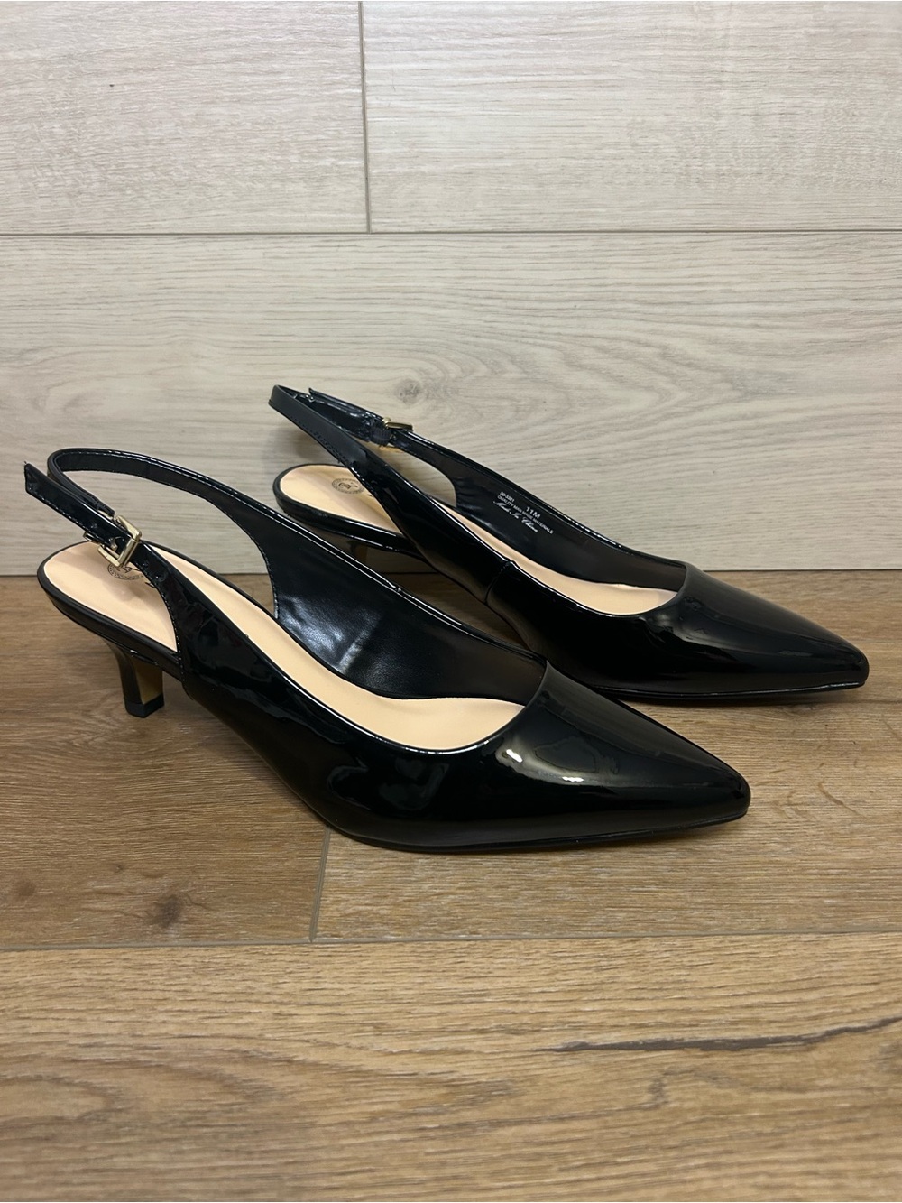 Bella Vita Scarlett Slingback Pumps Black 11